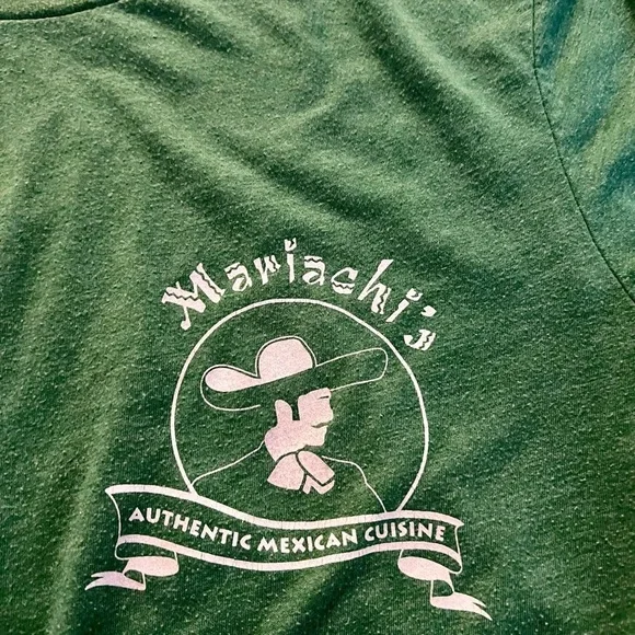 Mariachi’s Mexican T-Shirt Kauai Hawaii Small men’s women’s burritos then beach - Picture 2 of 4